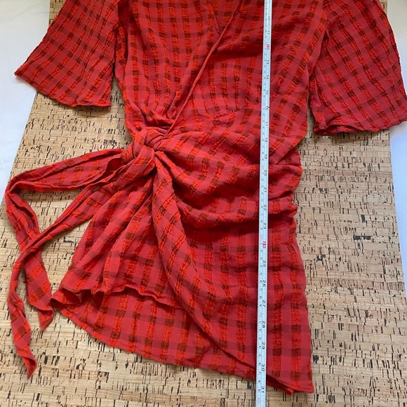 Zara Wrap Seersucker Dress! - Picture 4 of 4